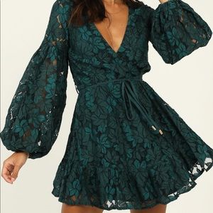 NWT Showpo Autumn Leaves Dress in Teal Lace